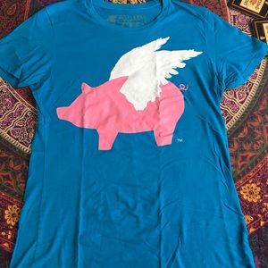 Glamour kills old tee